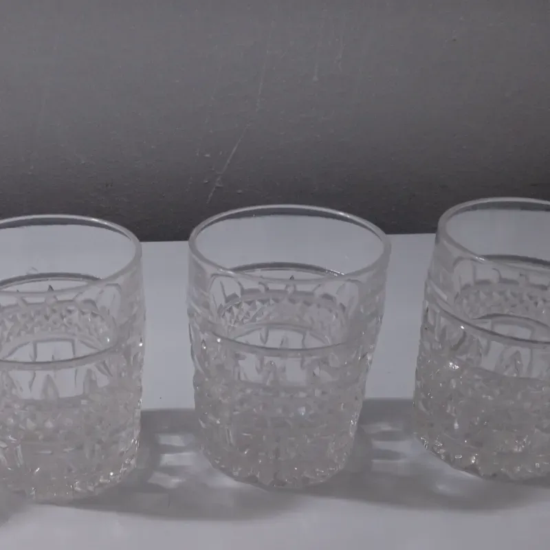 Juego de 4 Vasos de Cristal