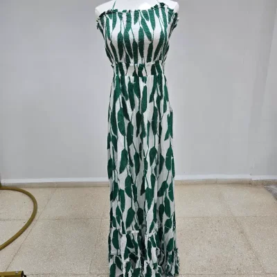 Vestido largo verde estampado de hojas