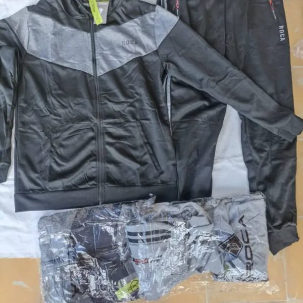 Conjunto de mono y abrigo