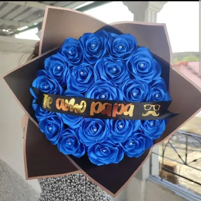 Ramo de Rosas Eternas para Papá ‍‍