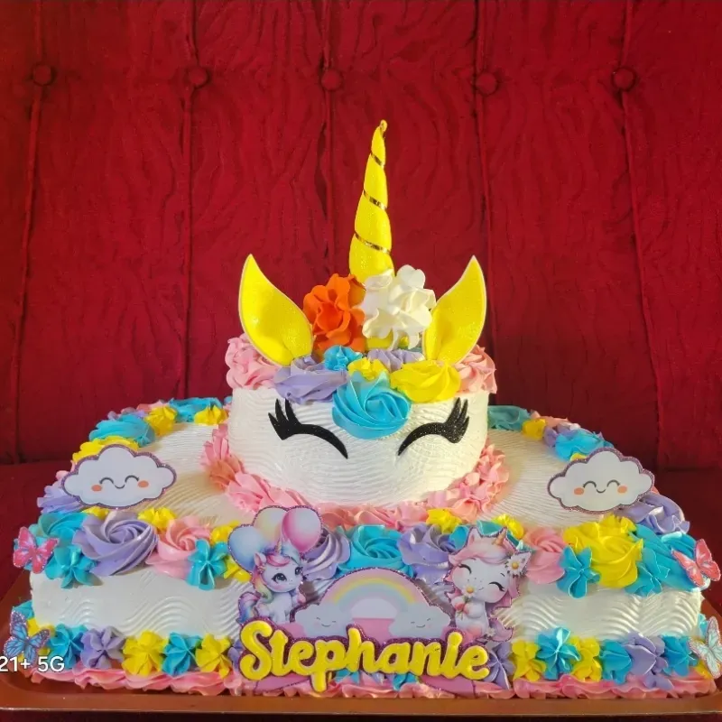 Cake de bandeja rectangular con segundo piso