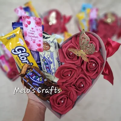 Caja en forma de corazon sin tapa