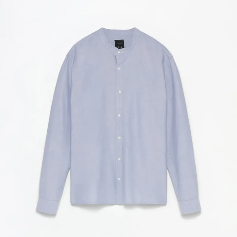 Camisa azul cuello chino