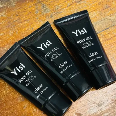 Polygel yissi transparente