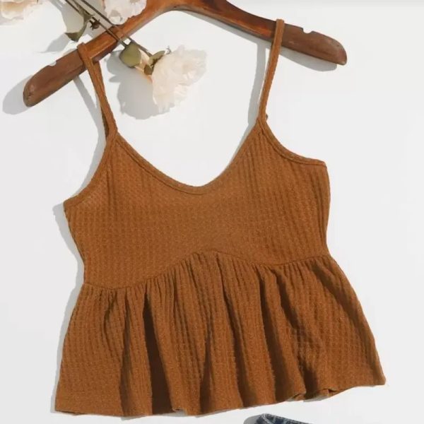 Top de tirantes color mostaza oscuro