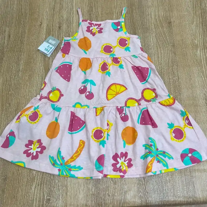 Vestido de tirantes color rosado