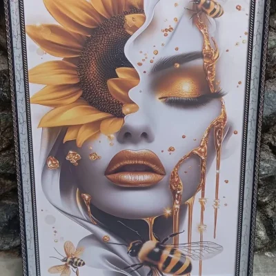 Cuadro de Mujer con Girasol