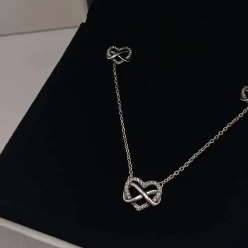 Conjunto de Corazón con Infinito