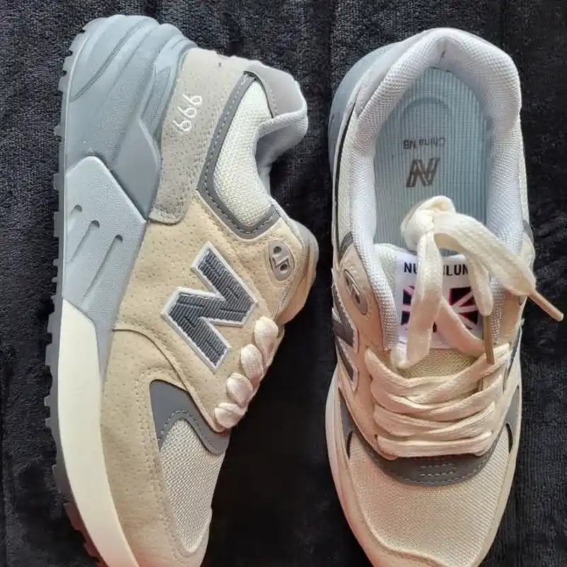 New balance 999