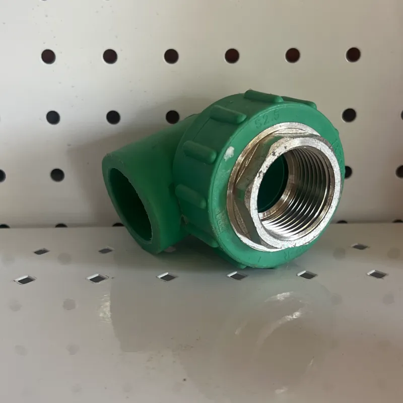 Codo adaptación TF RH  32 x 1