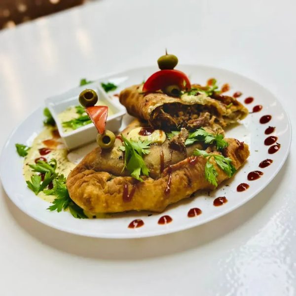 Empanada Rellena de Cerdo Mechado
