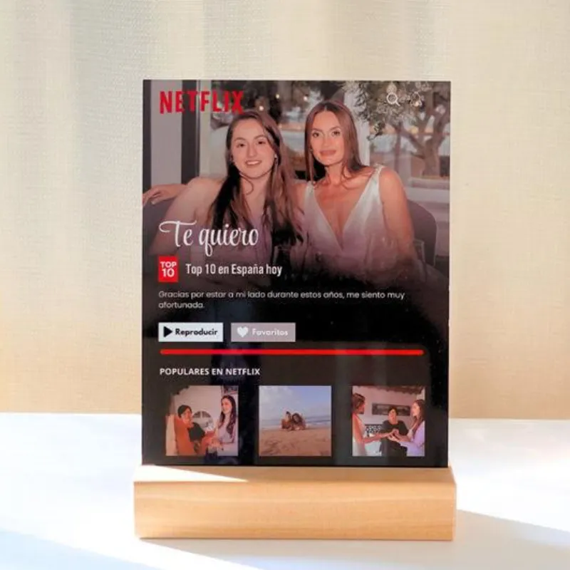 Cuadro de acrílico con base de madera