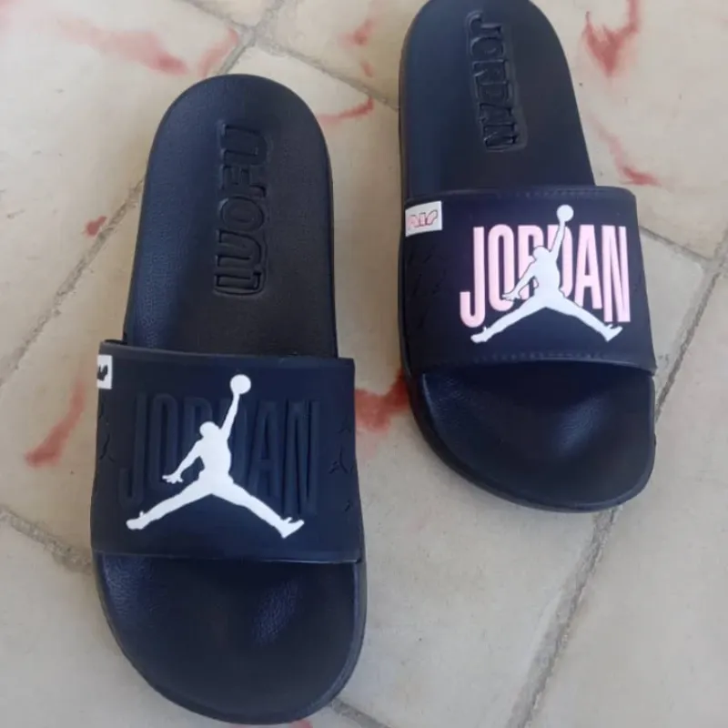 chancletas Jordan