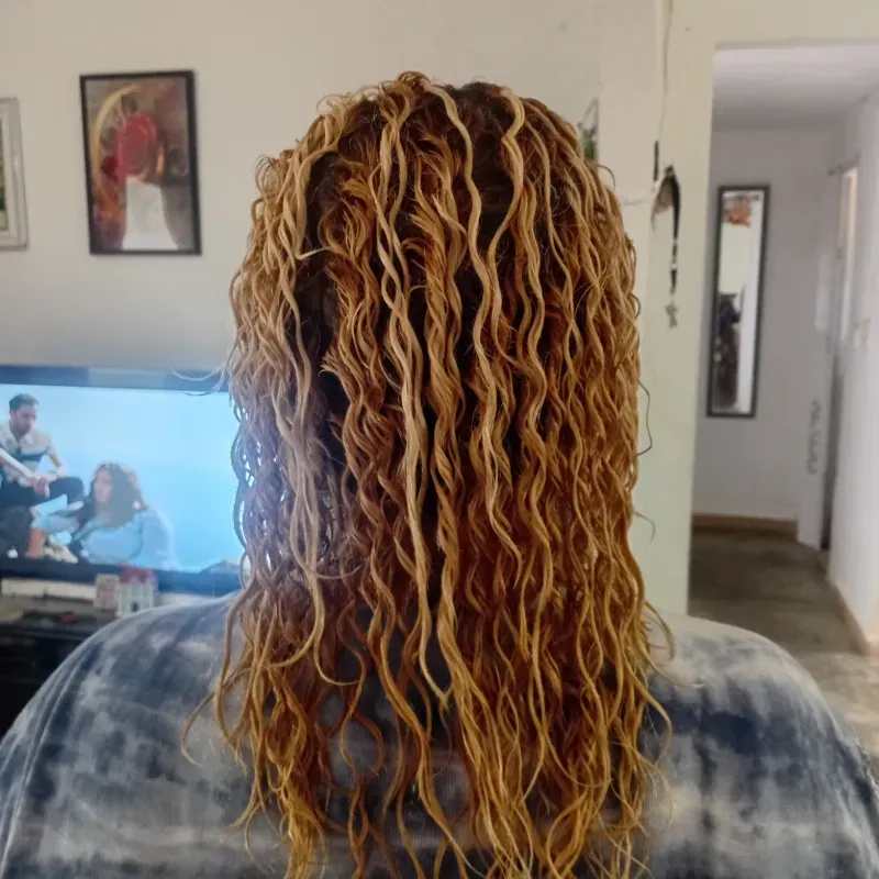 Definición de Rizos Cabello Medio