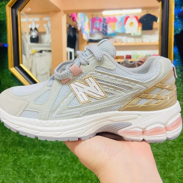 New balance 1906
