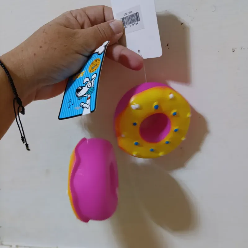 Dona de juguete para mascotas