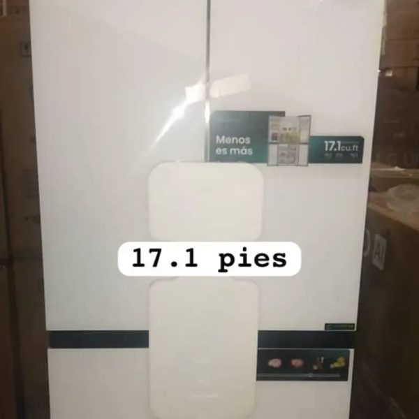Refrigerador Hisense 17.1 pies*