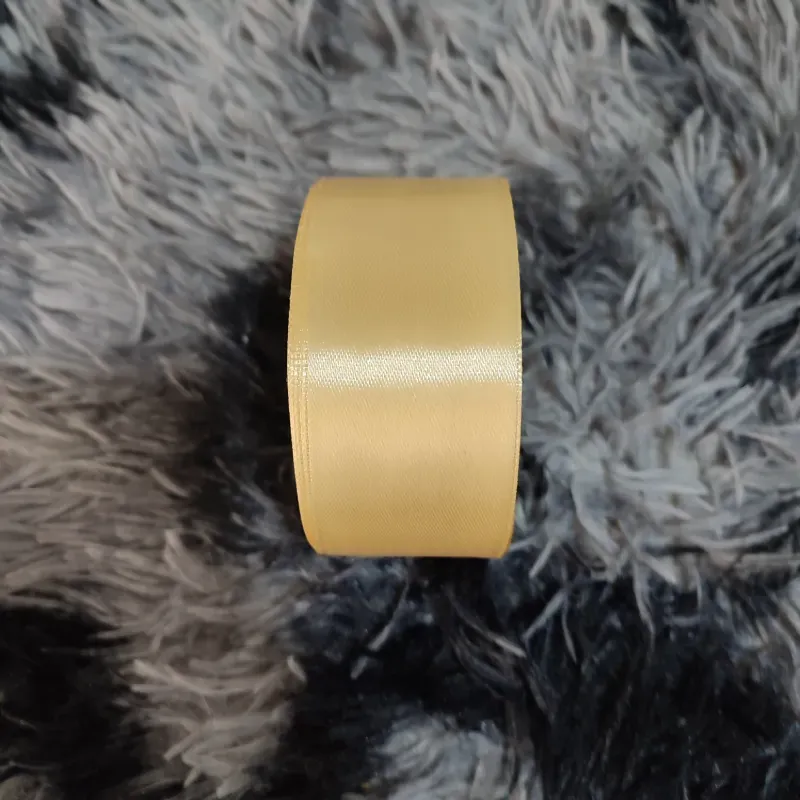 Cinta satín 4cm color crema