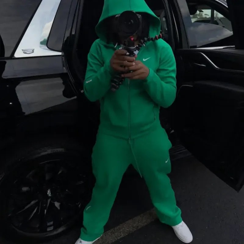Conjunto a abrigo nike 