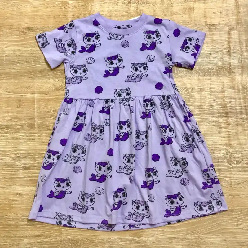 Vestido H&M con sirenas color violeta