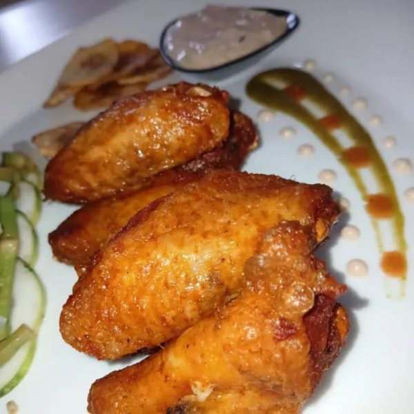 Ricas alitas de pollos picantes