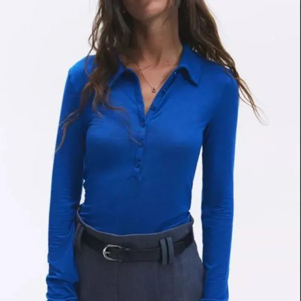 Blusa azul tipo Polo
