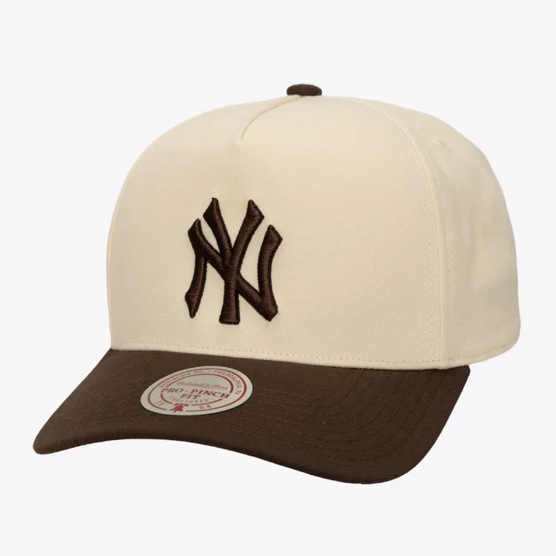 Cream/Brown New York Yankees Two-Tone Fashion Pro Pinch Snapback Hat