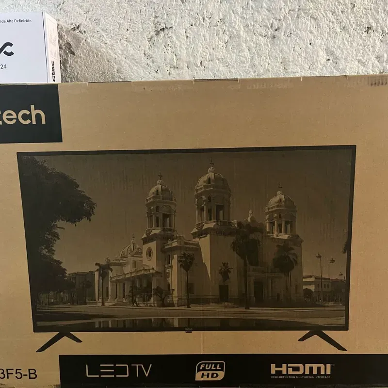 Tv Haitech de 43 " cajita externa ,no incluye