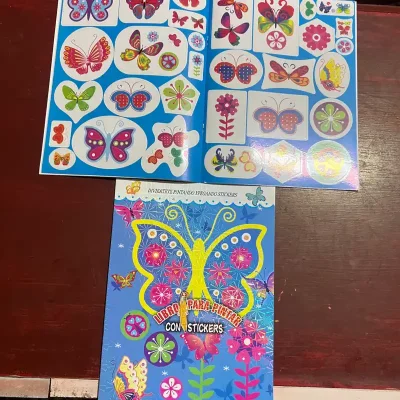 Libro para colorear con stickers