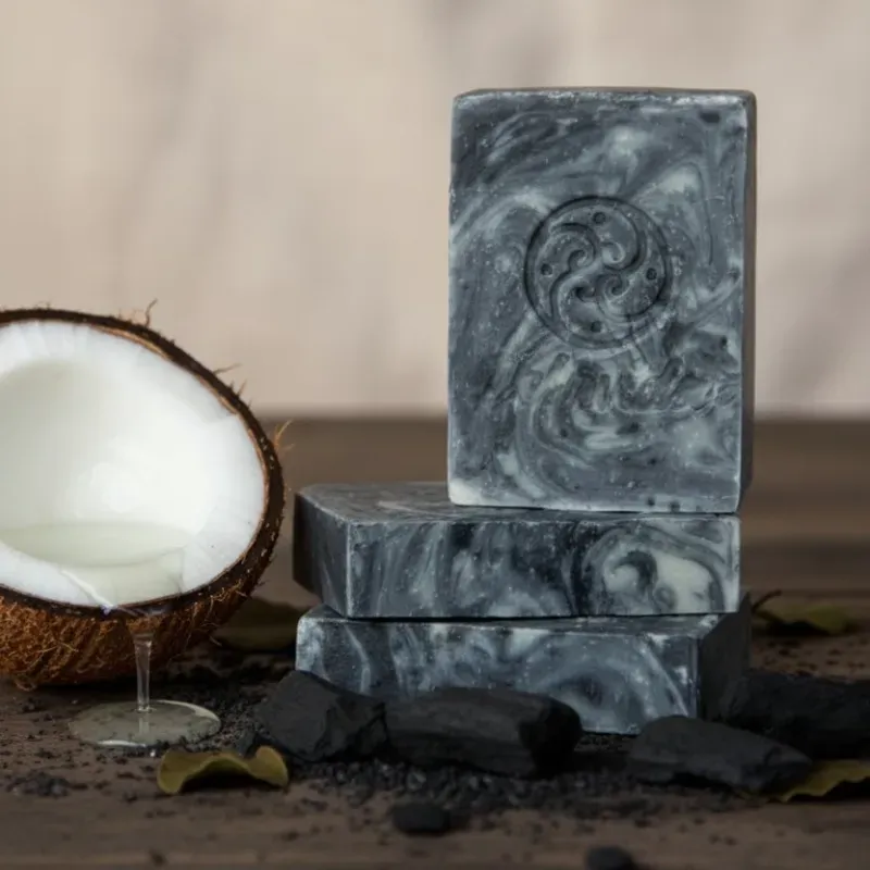 Jabón carbón y leche coco 100g
