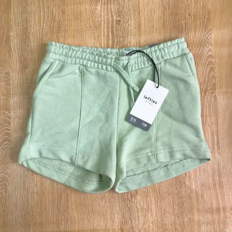 Short de felpa color verde