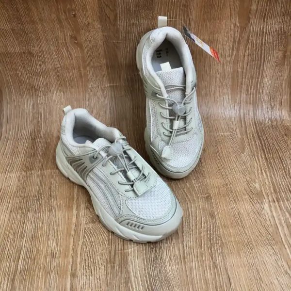Tenis color beich