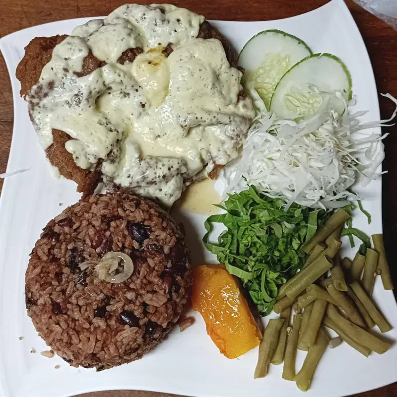 Escalope de cerdo con queso gratinado