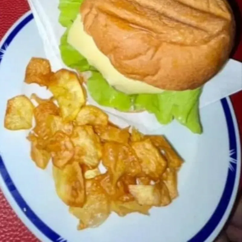 HAMBURGUESA C/JAMON-QUESO