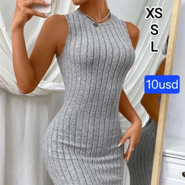 Vestido Corto Gris