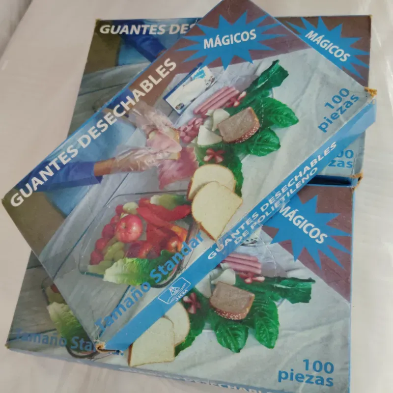 Guantes  Desechables de Polietileno (C-B/A1318)