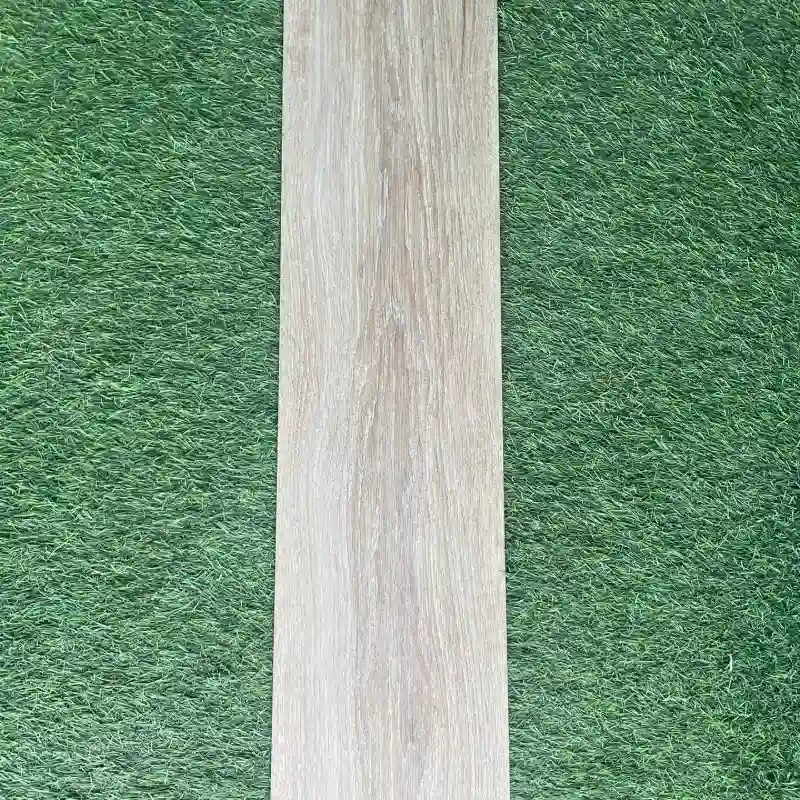 Losa de porcelanato imitación madera