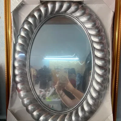Espejo de Marco Plateado