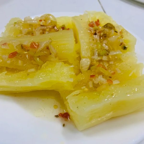 Yuca con mojo