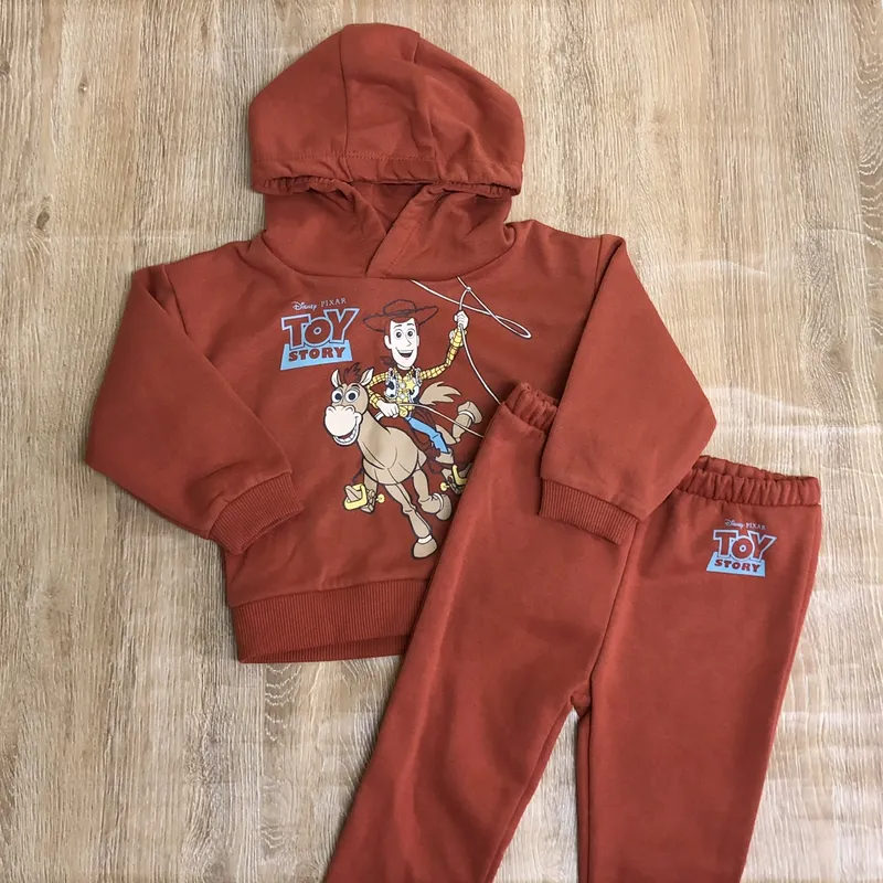 Conjunto de Toy Story color terracota