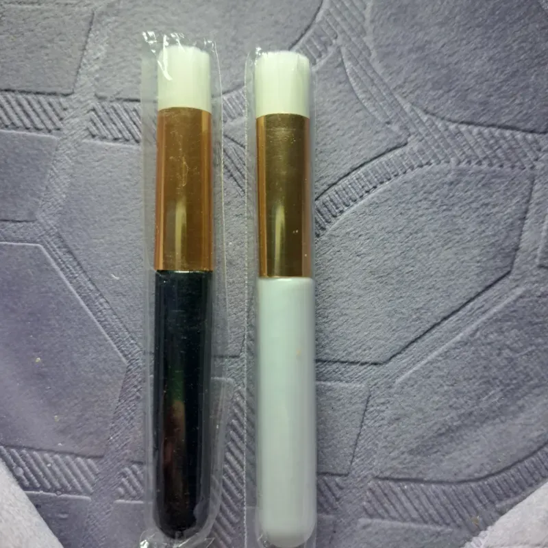 Brochas pestañas grandes