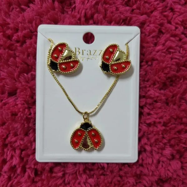 Set de cadena y aretes