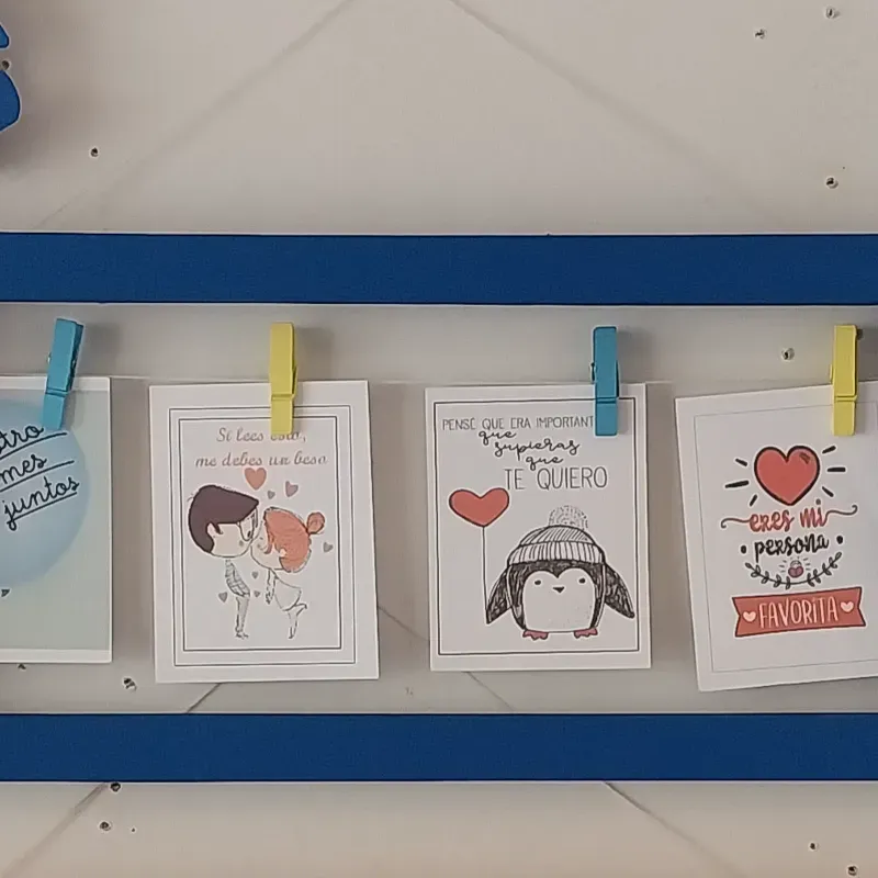 Cuadro para 4 fotos azul