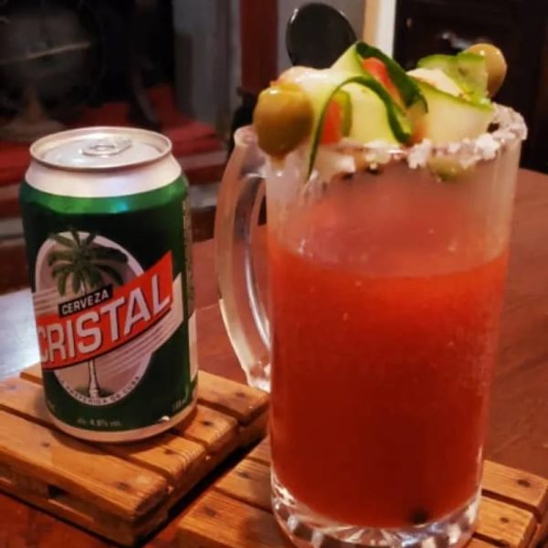 Michelada de cristal o bucanero