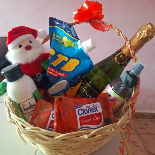 Cesta con aseo para mamá