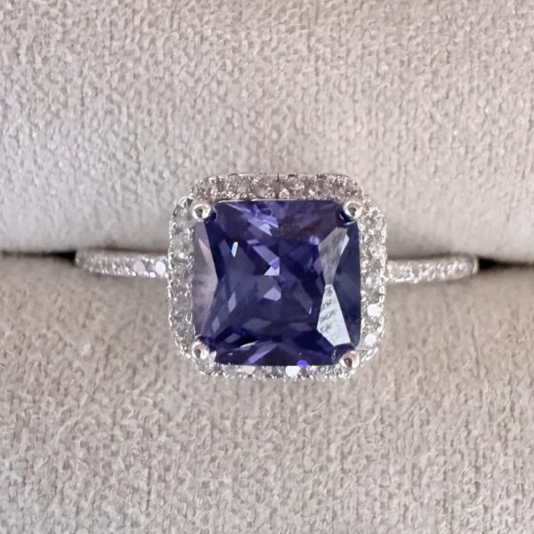 Anillo 209