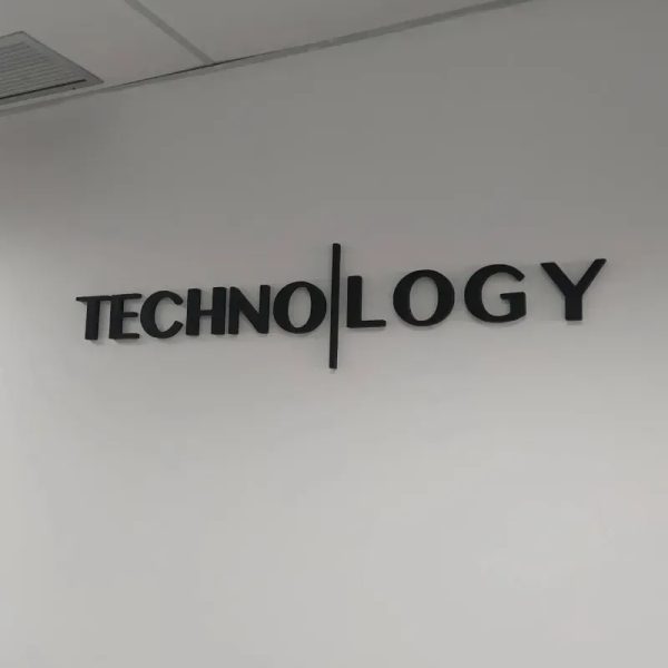 *LOGOTIPO ROTULADO en PVC*