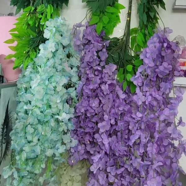 Docena de flores (solo disponible verdes)