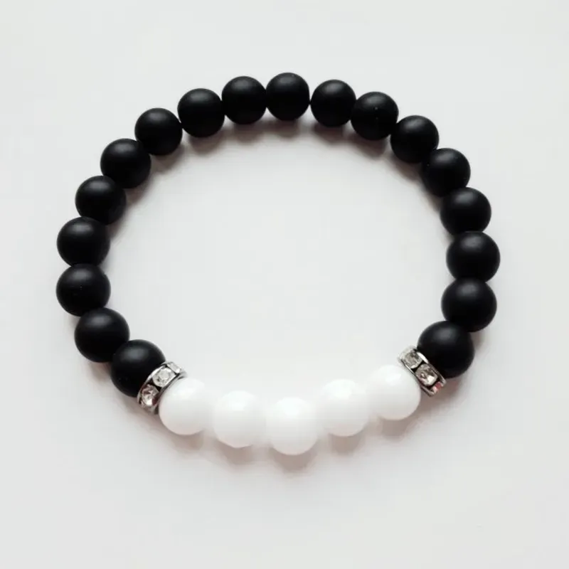 Pulsos de piedras Onix blanco y negro