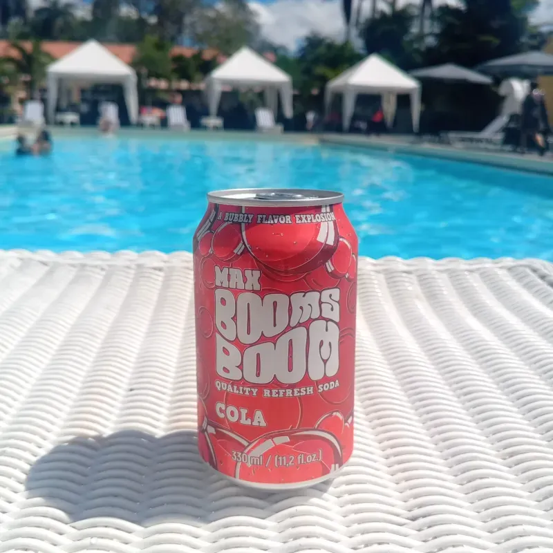 Refresco Cola.  (330  ml)